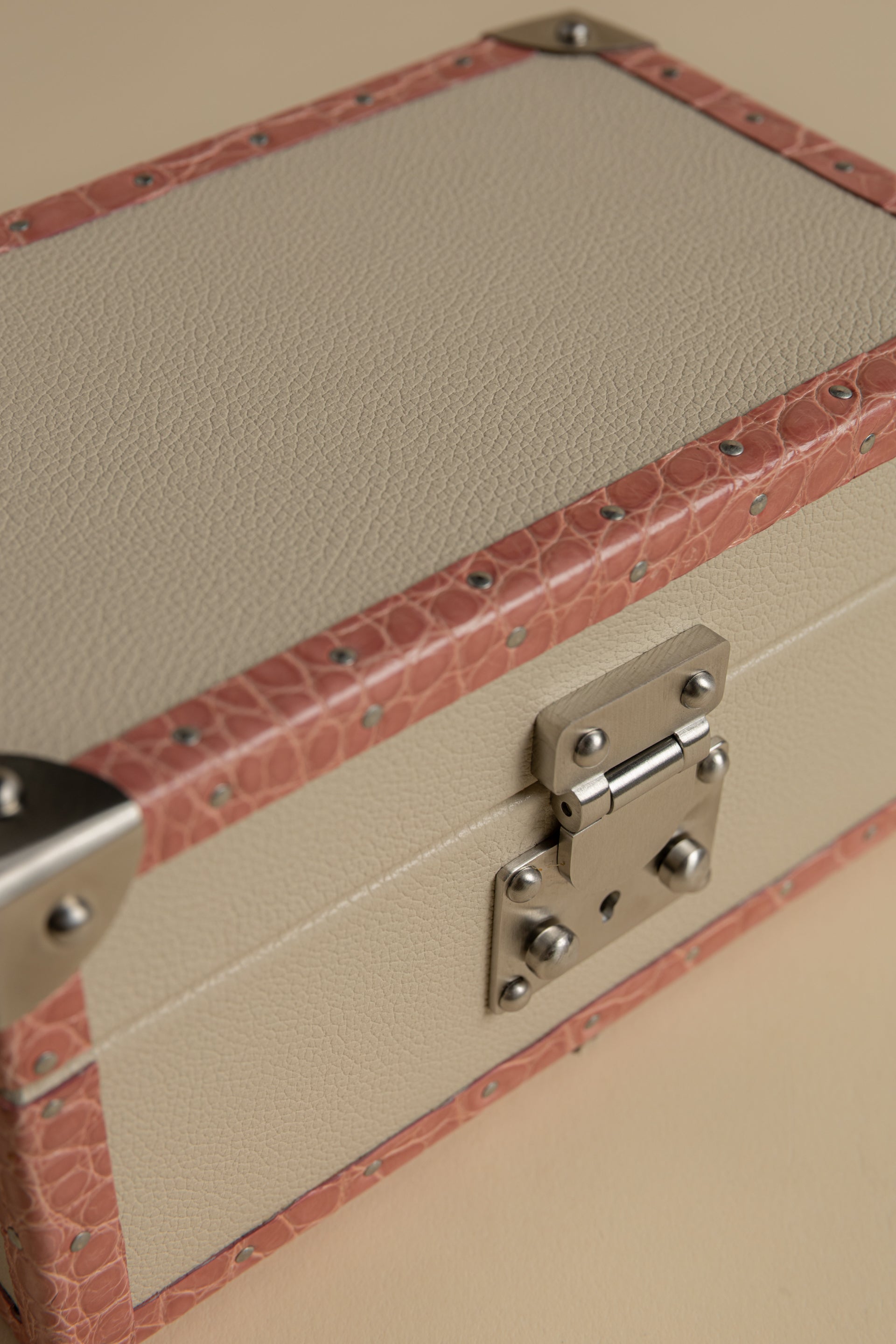 Double Watch Trunk