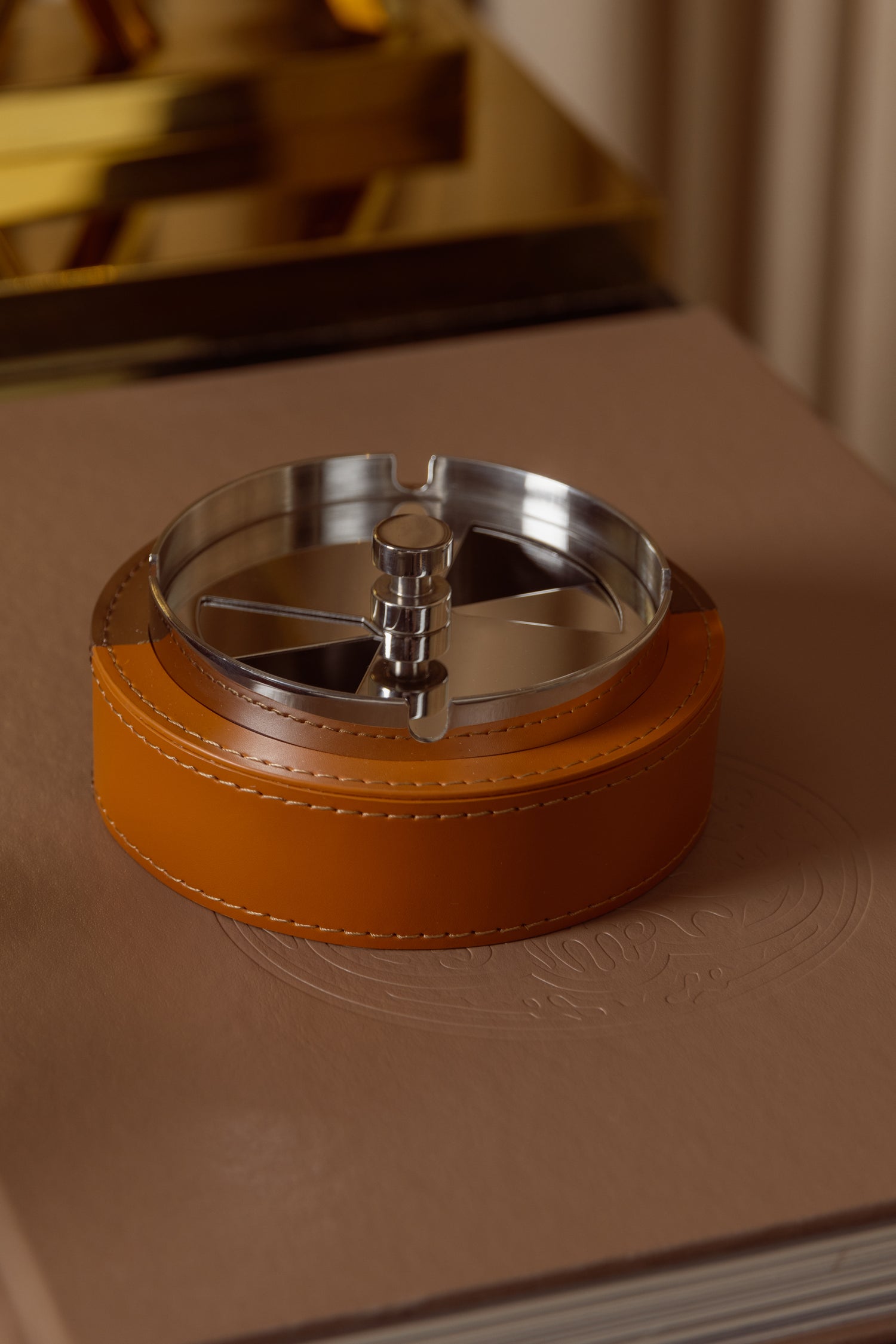 Brown / Tan Ash Tray